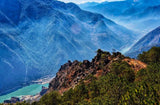 018 Yunnan | 6-Day High-Road Hike in Tiger Leaping Gorge, Yunnan. Crossing Taiziguan in Shitoucheng. One of the World's Top Ten Classic Hiking Routes.